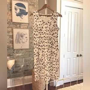 White cotton dress with grey and taupe paintbrush print. Size 44 US size 8)